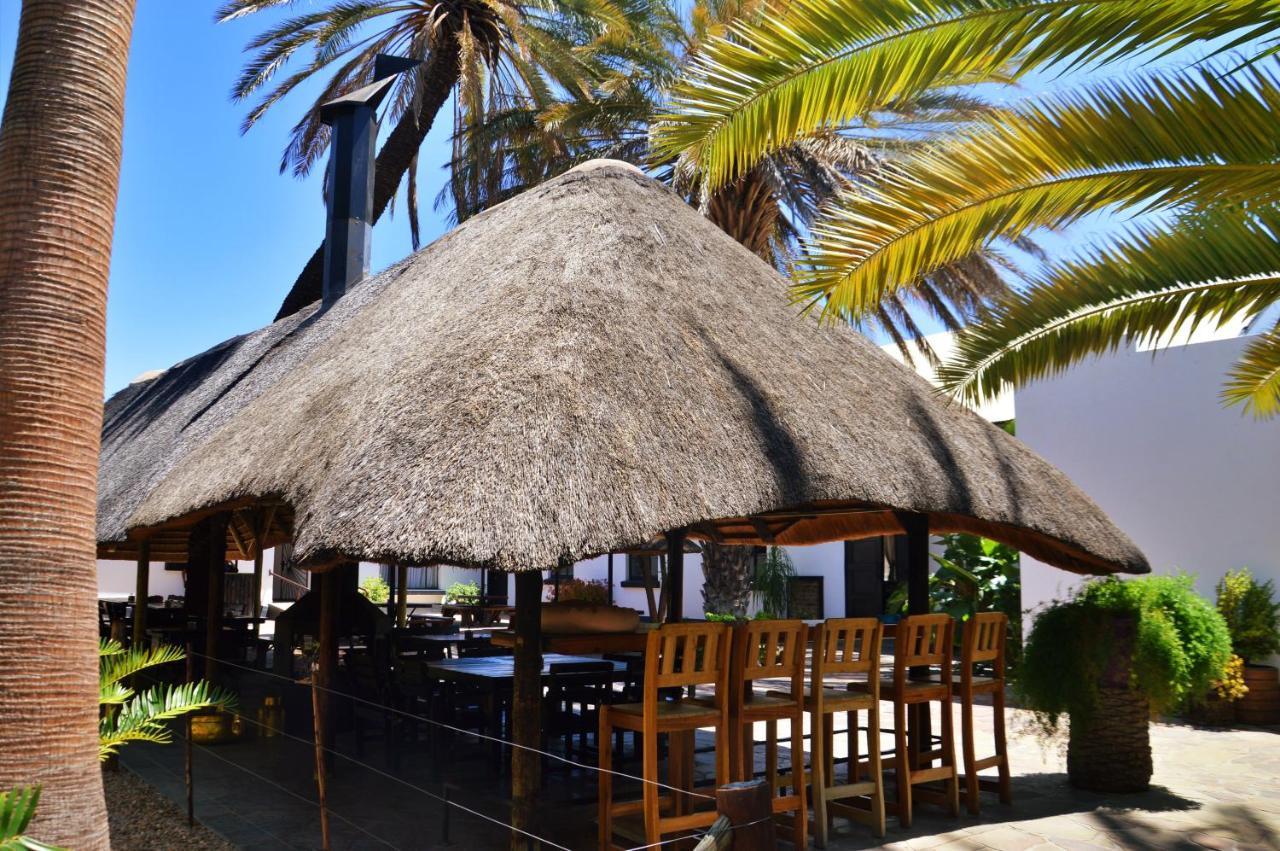 Central Hotel Omaruru Dış mekan fotoğraf